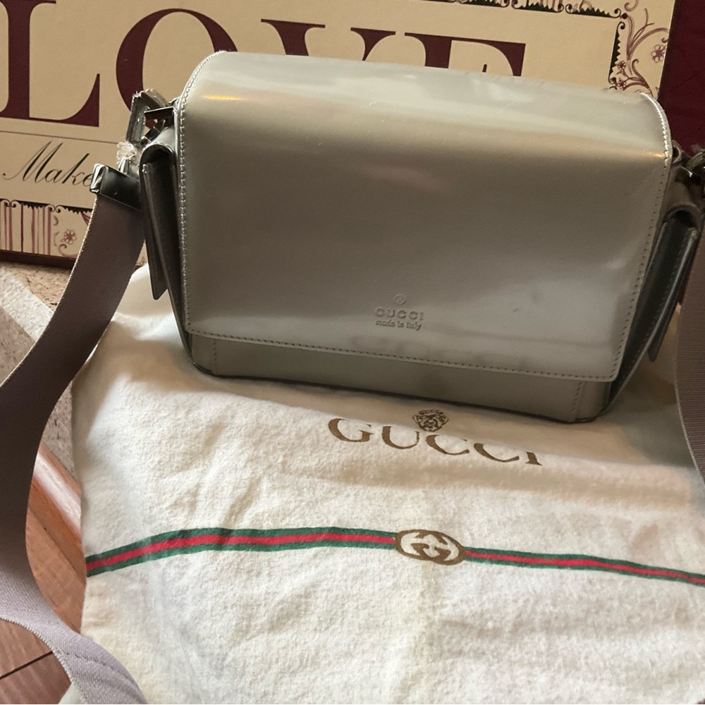 Gucci Gray Patent Leather Vintage Shoulder Bag
